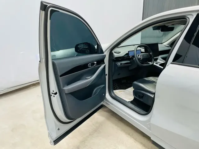 Geely Galaxy E5 — Фото автомобиля 12