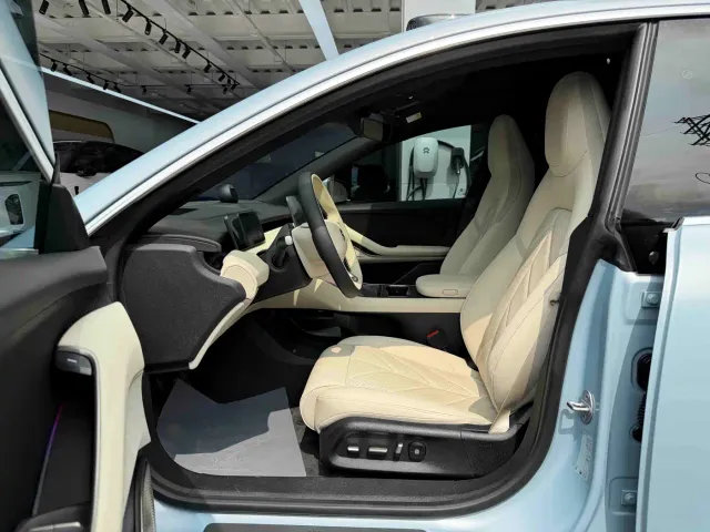 Nio ET5 Touring — Фото автомобиля 17