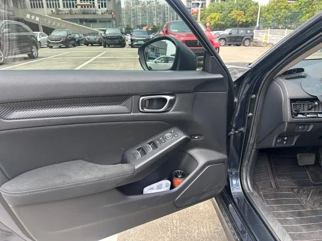 Honda Civic — Фото автомобиля 9