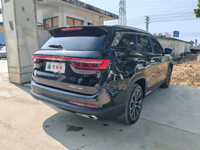 Jetour X90 Pro — Фото автомобиля 6