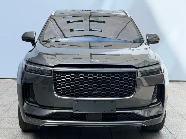 Li Auto ONE — Фото автомобиля 3