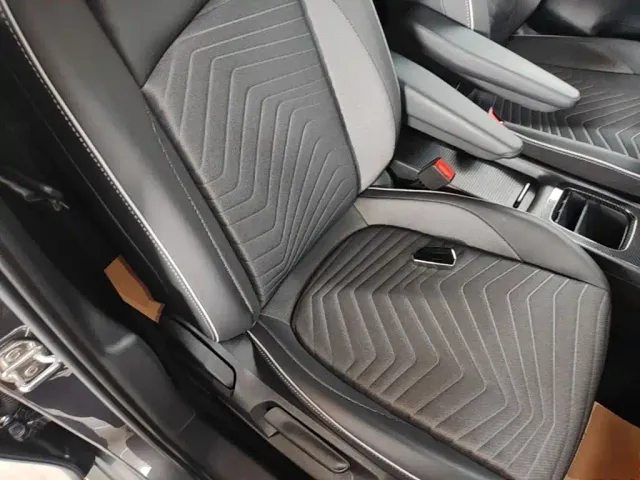 Volkswagen ID.3 — Фото автомобиля 24