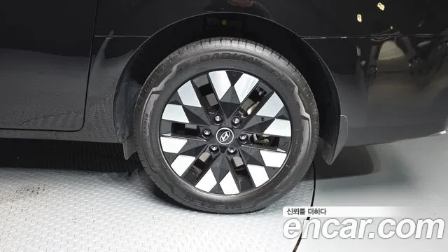 Hyundai Staria — Фото автомобиля 6