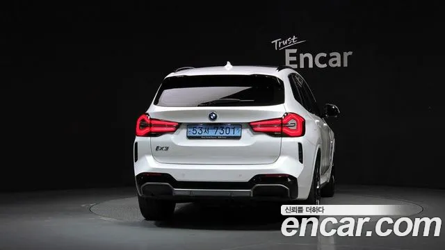 BMW iX3 G08 (2020–2024) — Фото автомобиля 4