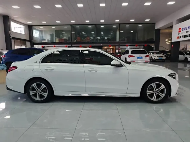Mercedes-Benz C-Class — Фото автомобиля 4