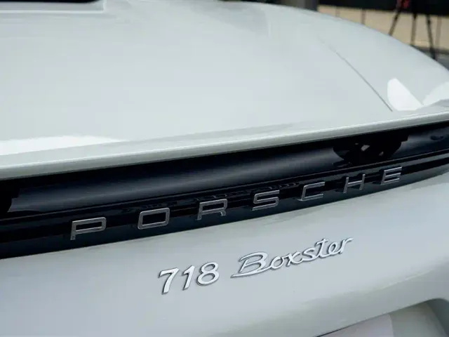 Porsche 718 — Фото автомобиля 21