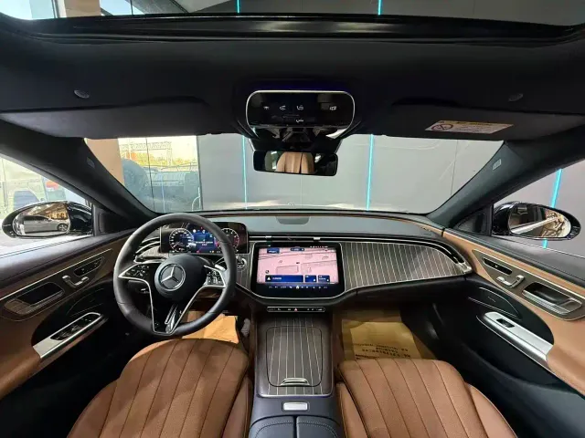 Mercedes-Benz E-Class — Фото автомобиля 9