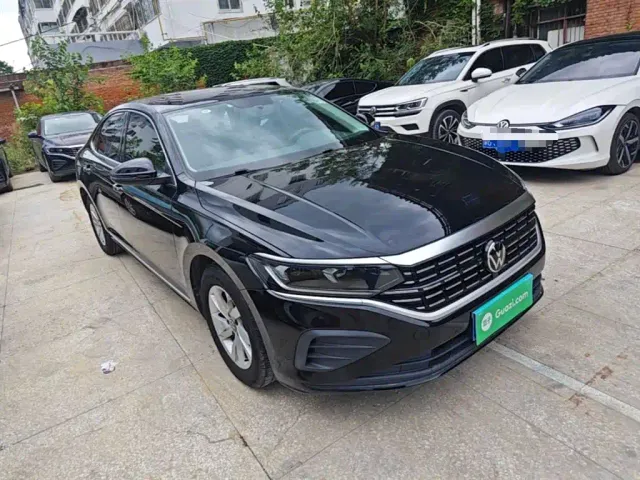 Volkswagen Passat — Фото автомобиля 3