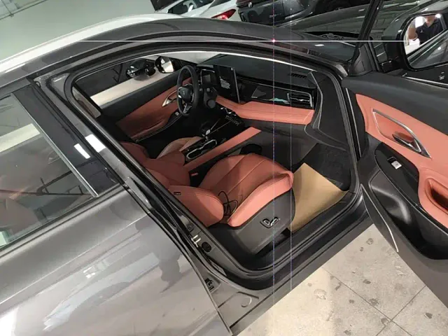 Changan CS75 — Фото автомобиля 8