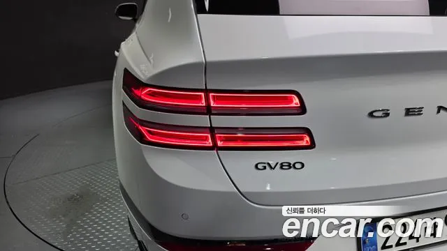 Genesis GV80 — Фото автомобиля 8