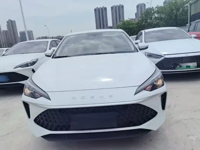 Roewe i5 — Фото автомобиля 2