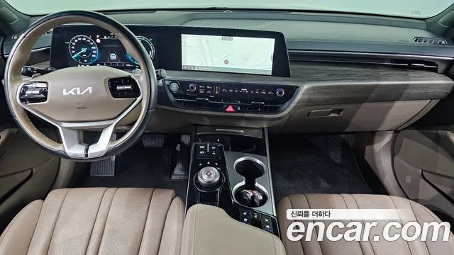 Kia K8 Hybrid — Фото автомобиля 10
