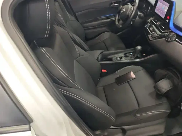 Toyota C-HR — Фото автомобиля 3
