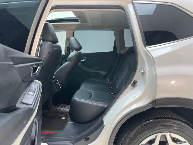 Subaru Forester — Фото автомобиля 12