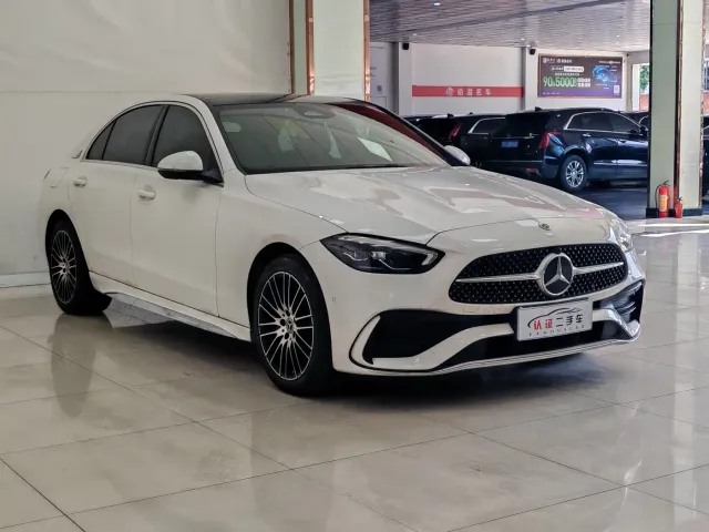 Mercedes-Benz C-Class — Фото автомобиля 3