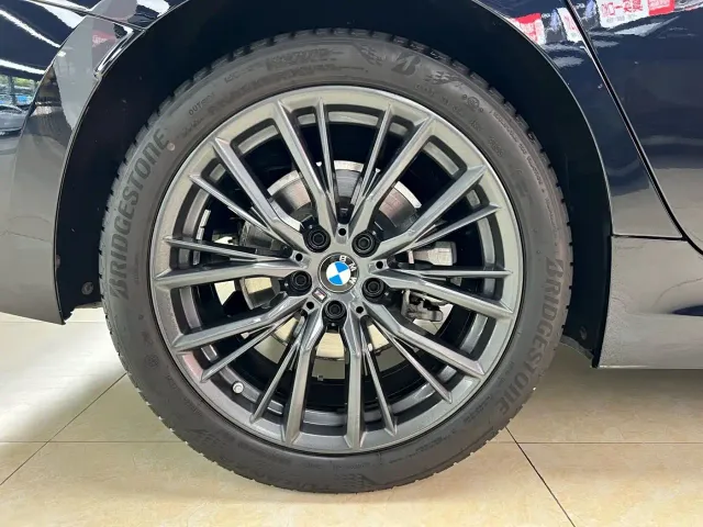BMW 3 Series — Фото автомобиля 28