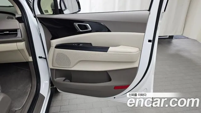 Kia Canival Carnival 4 поколение Дизель 9 мест Prestige — Фото автомобиля 25