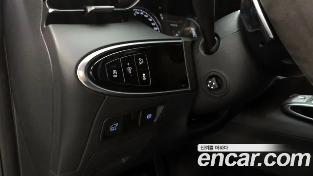 Genesis GV70 2.5T Бензин 2WD — Фото автомобиля 17