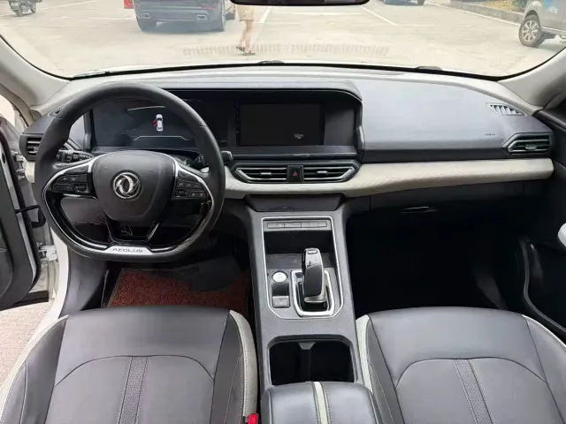 Dongfeng Fengshen E70 — Фото автомобиля 6