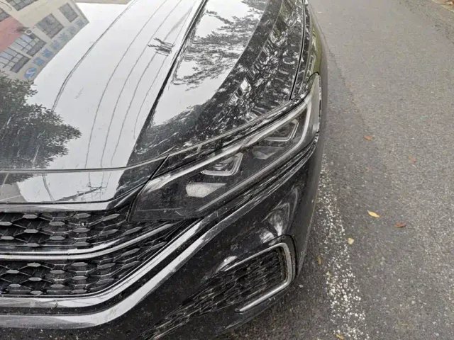 Volkswagen Passat — Фото автомобиля 4