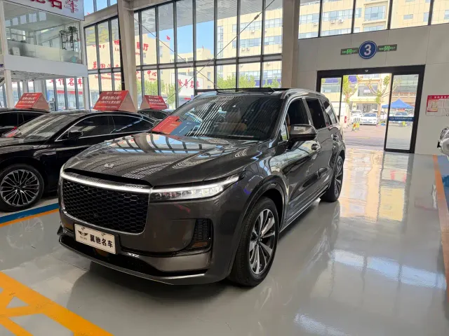 Фотография автомобиля — Li Auto ONE