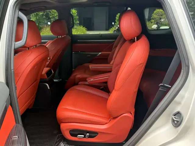 Dongfeng eπ 008 — Фото автомобиля 5
