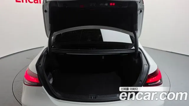 Mercedes-Benz E-Class E-класс W213 E350 4MATIC Exclusive — Фото автомобиля 19