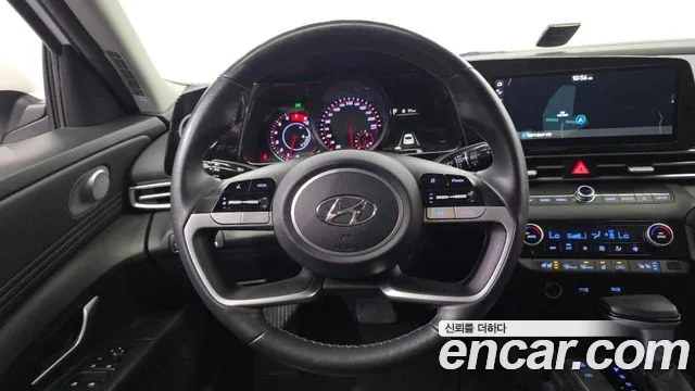 Hyundai AVANTE Avante (CN7) — Фото автомобиля 16