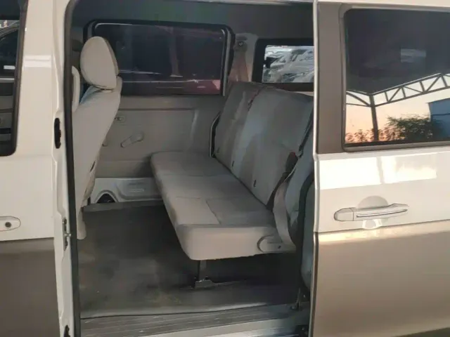 Jinbei New Hiace S — Фото автомобиля 16