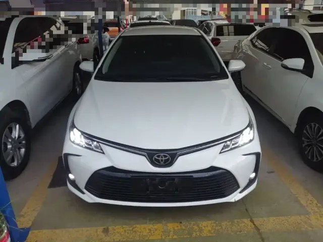 Toyota Corolla — Фото автомобиля 2