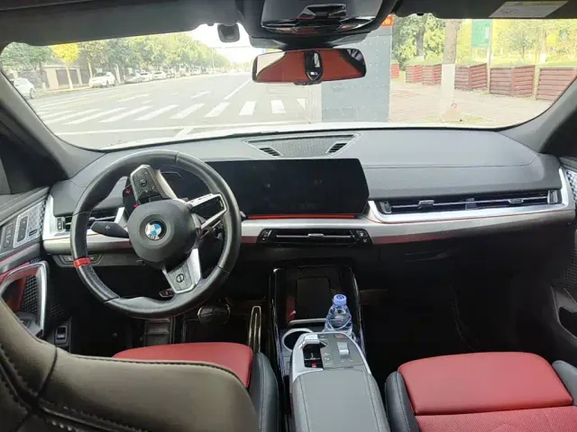 BMW X2 M35i — Фото автомобиля 12