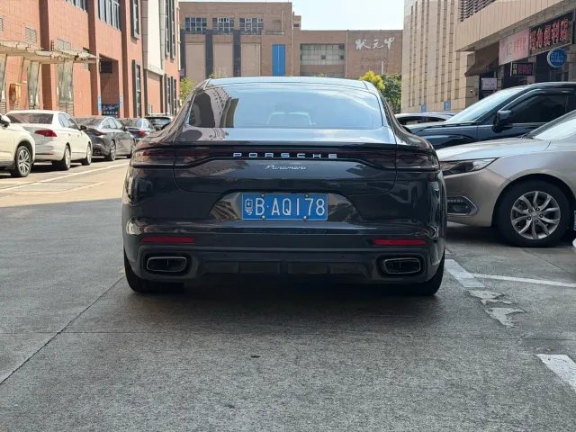 Porsche Panamera — Фото автомобиля 4