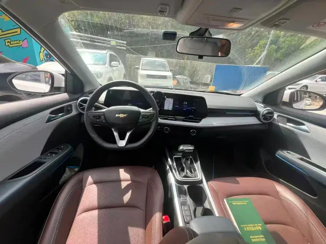 Chevrolet Monza 2020 Mild Hybrid Redline 320T Dual-Clutch Joy Edition — Фото автомобиля 5
