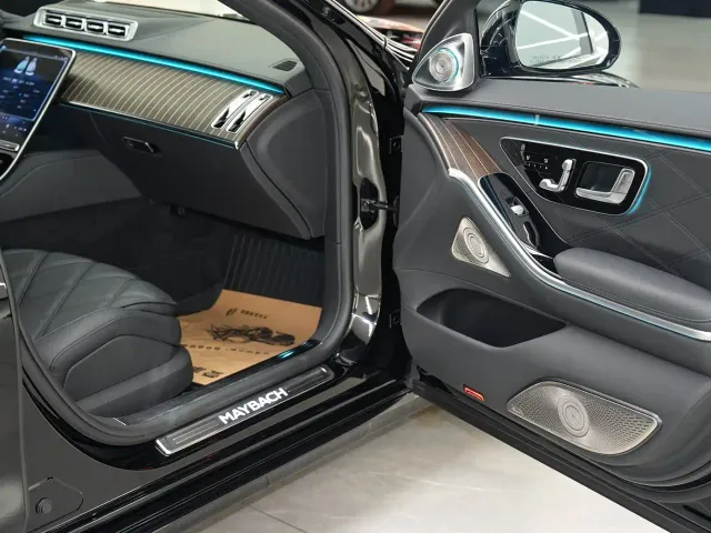 Mercedes-Benz Maybach S-Class — Фото автомобиля 23