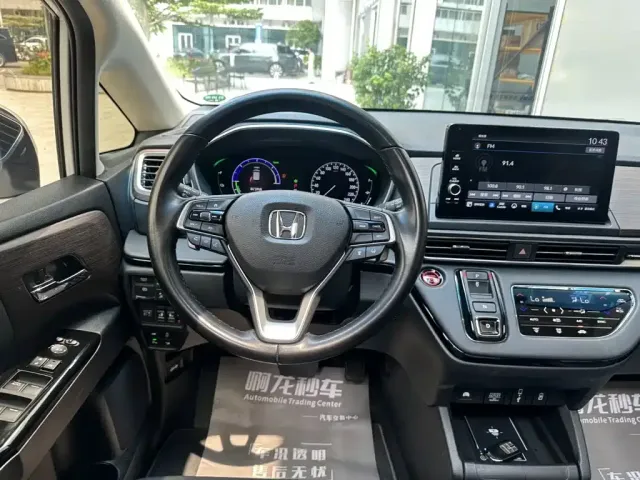 Honda Odyssey — Фото автомобиля 8