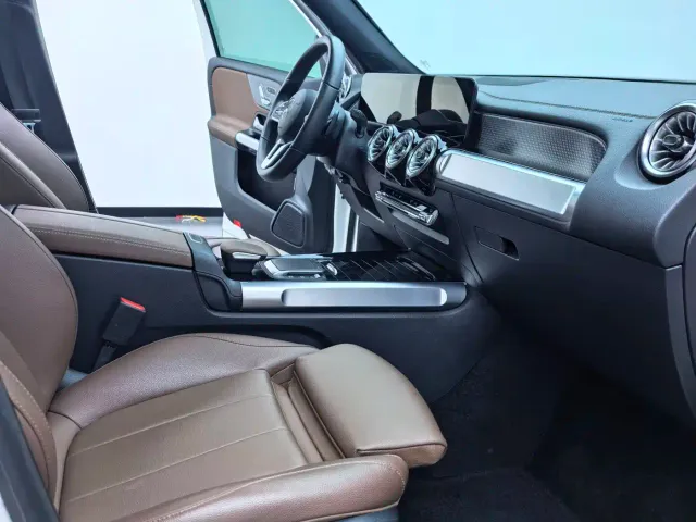 Mercedes-Benz GLB-Class — Фото автомобиля 12