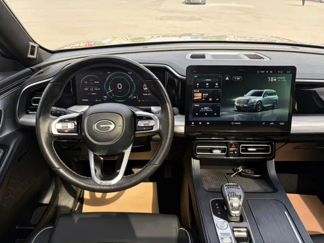 GAC Trumpchi GS8 — Фото автомобиля 10