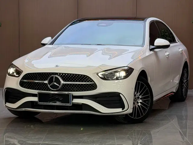Mercedes-Benz C-Class — Фото автомобиля 2
