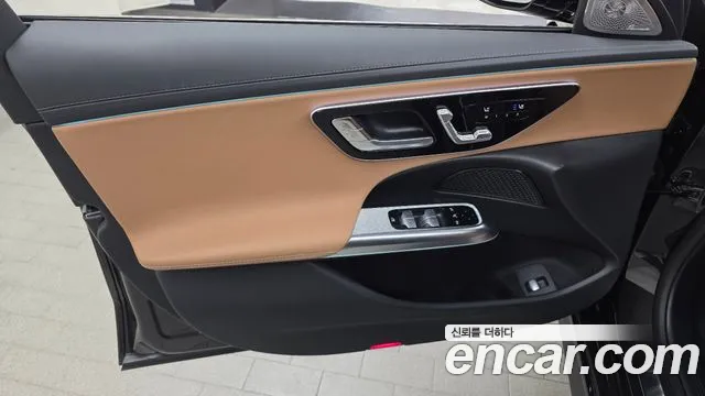 Mercedes-Benz E-Class — Фото автомобиля 6