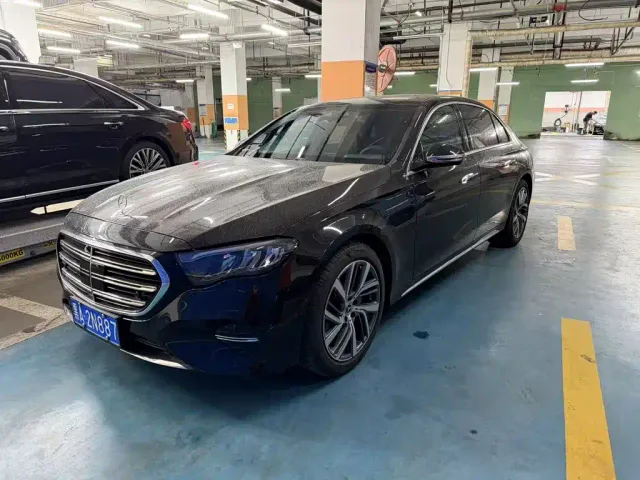 Mercedes-Benz E-Class — Фото автомобиля 9