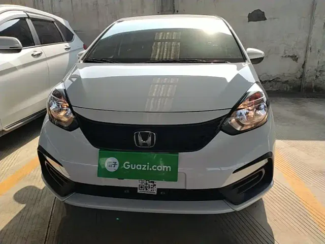 Honda Fit 2022 1.5L CVT Trend Sunroof Edition — Фото автомобиля 2
