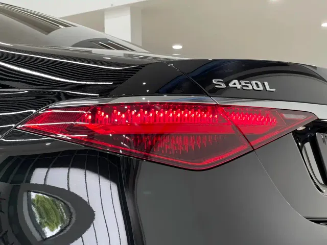 Mercedes-Benz S-Class — Фото автомобиля 10