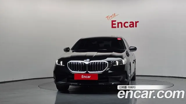 BMW 5-Series 5 серия (G60) — Фото автомобиля 3