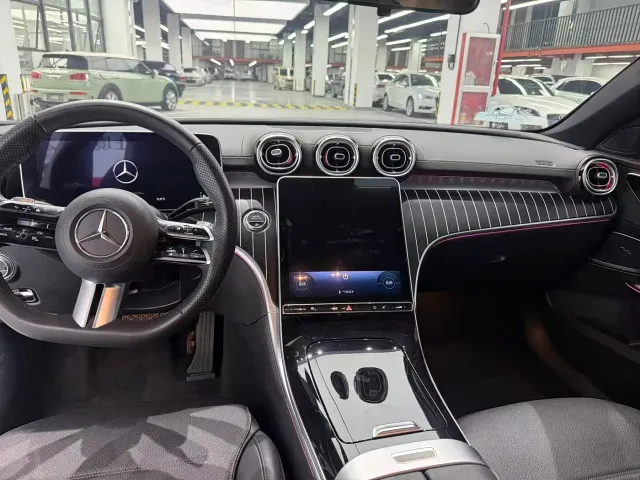 Mercedes-Benz C-Class — Фото автомобиля 4