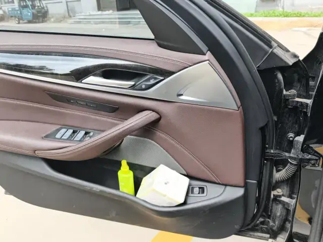 BMW 5 Series — Фото автомобиля 7