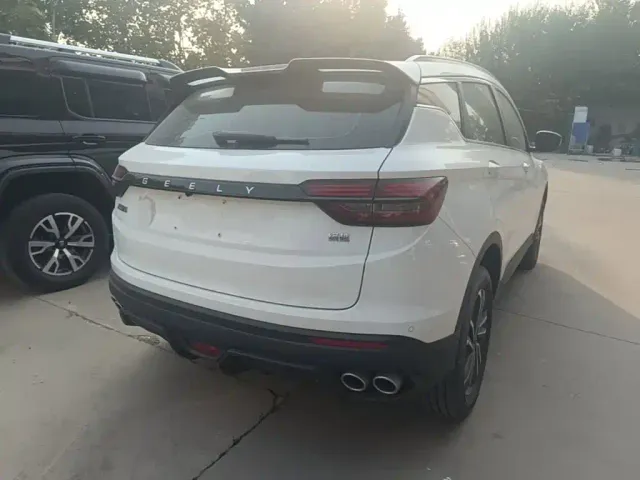 Geely Binyue — Фото автомобиля 6
