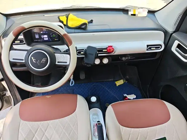 Wuling Hongguang Mini EV — Фото автомобиля 10