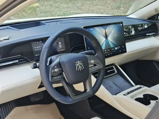 BYD Qin L — Фото автомобиля 7