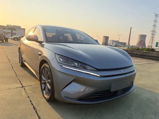 BYD Qin L — Фото автомобиля 3