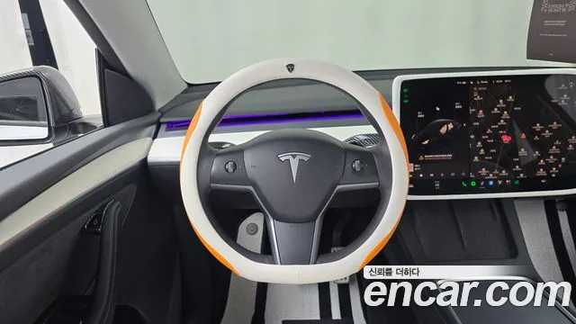Tesla Model Y — Фото автомобиля 19